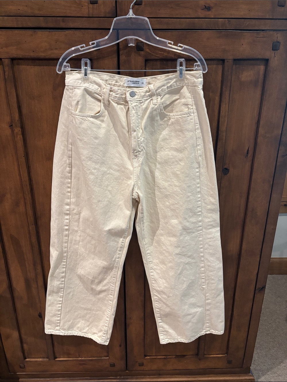 Just Black Cream-Colored Denim Barrel Jeans NWOT